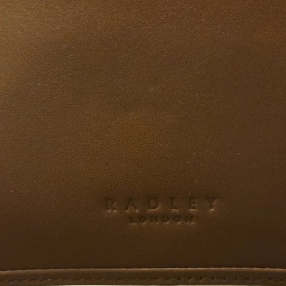 NWT Radley London Albion Road Small Crossbody Bag - Picture 4 of 7